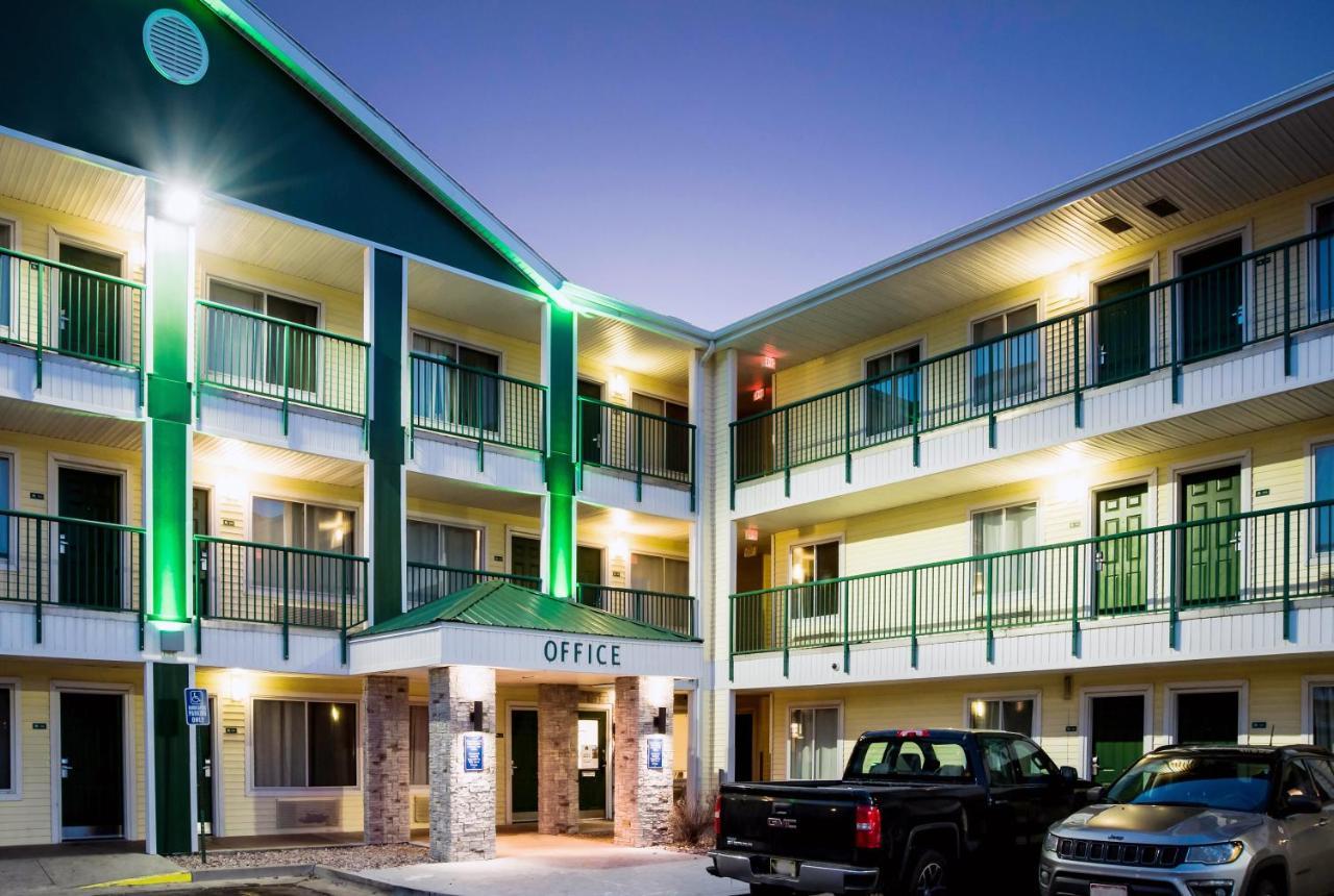 โฮมทาวน์ สตูดิโอ โคโลราโดสปริงส์ - แอร์พอร์ต Motel ภายนอก รูปภาพ