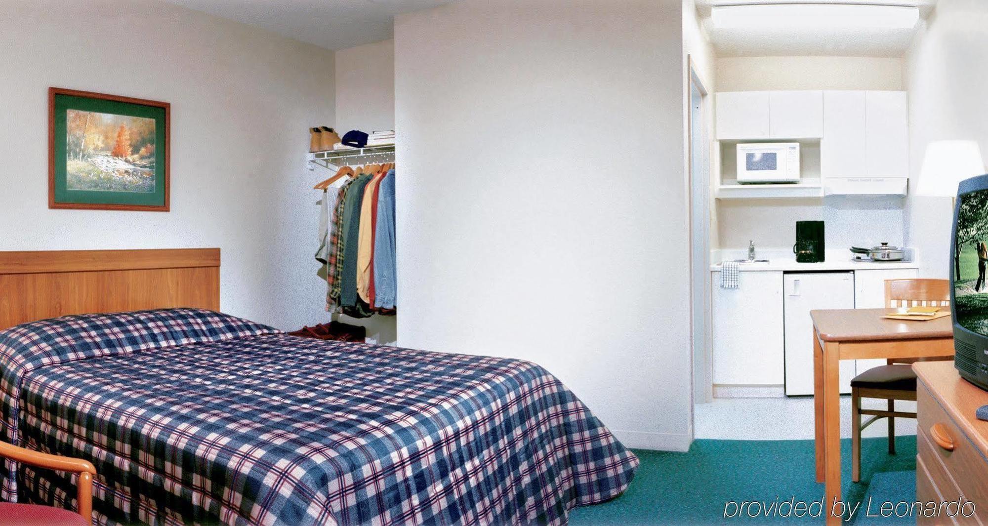 โฮมทาวน์ สตูดิโอ โคโลราโดสปริงส์ - แอร์พอร์ต Motel ห้อง รูปภาพ
